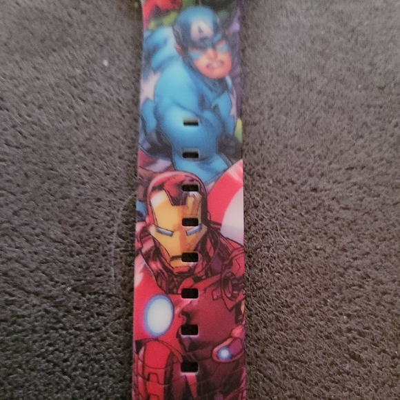 Marvel Avengers Kids LCD Watch. - Picture 3 of 5